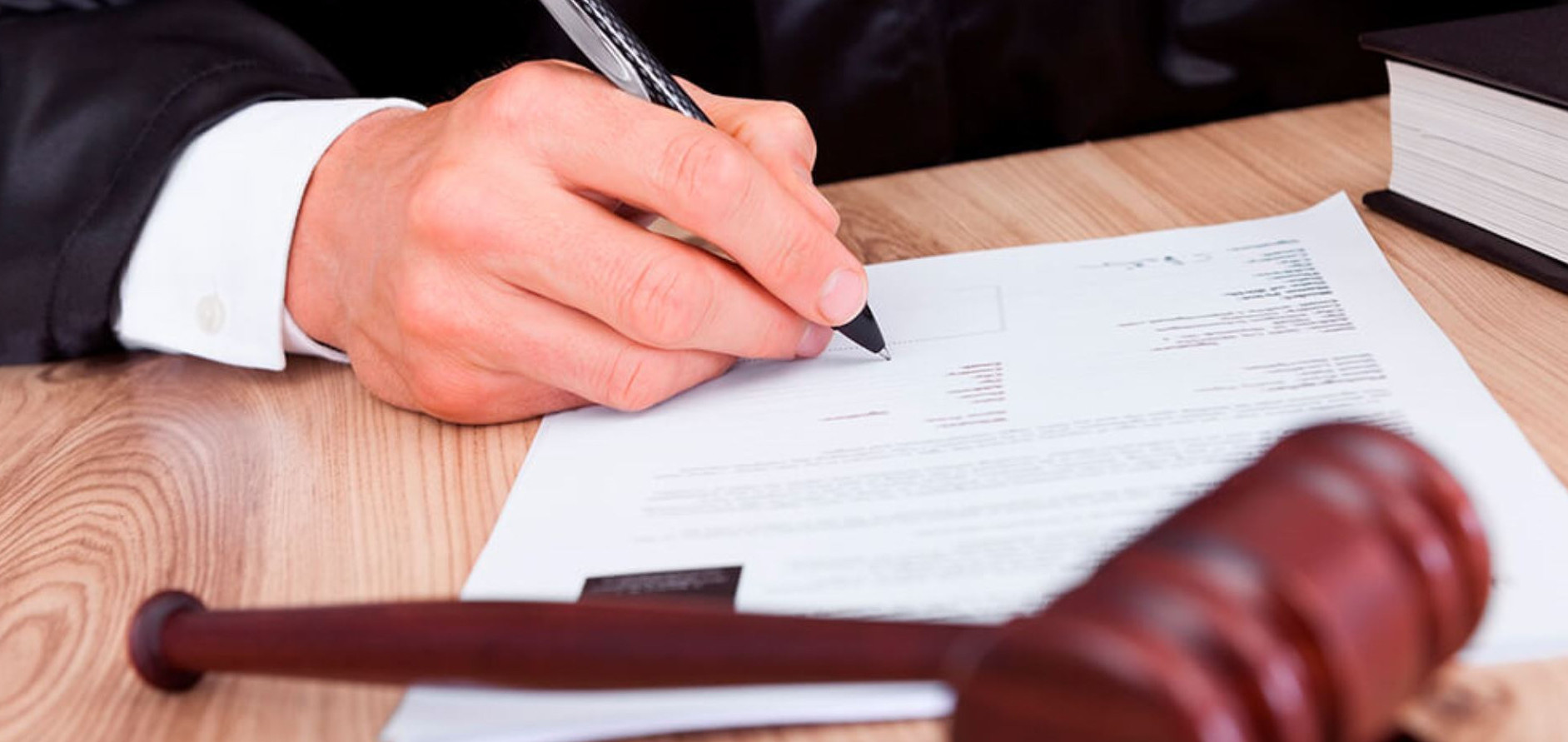 Минтруд РД напоминает многодетным семьям о компенсации части расходов на образование детей по программам на платной основе