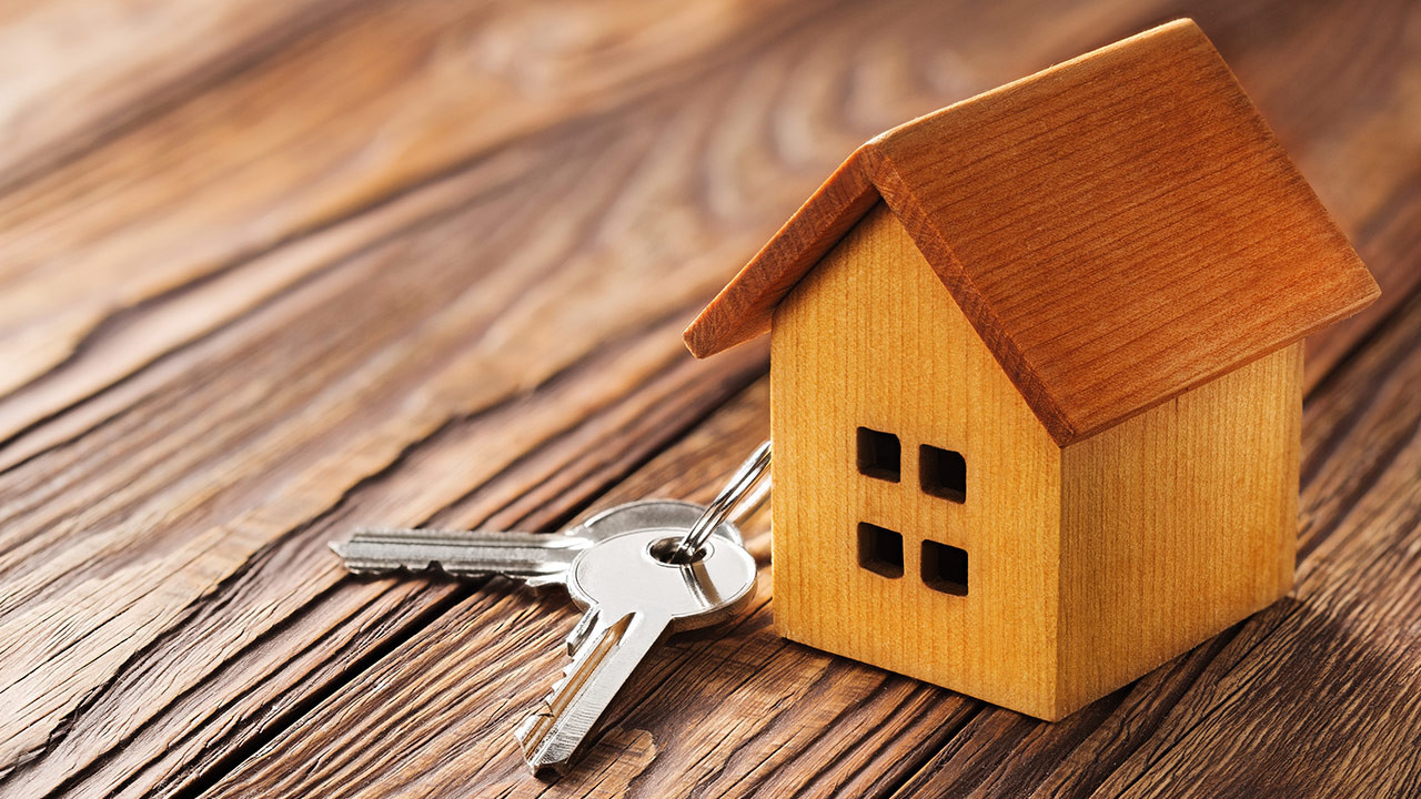 Вручение сертификата вдове Венгерских событий на приобретение жилья