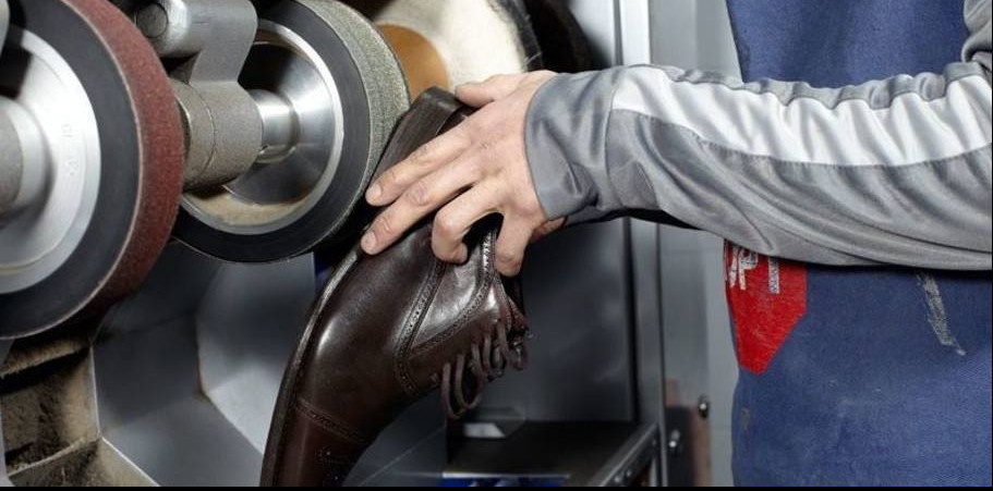 Рашид Ризаев выбрал для себя профессию обувщика и очень этим гордиться