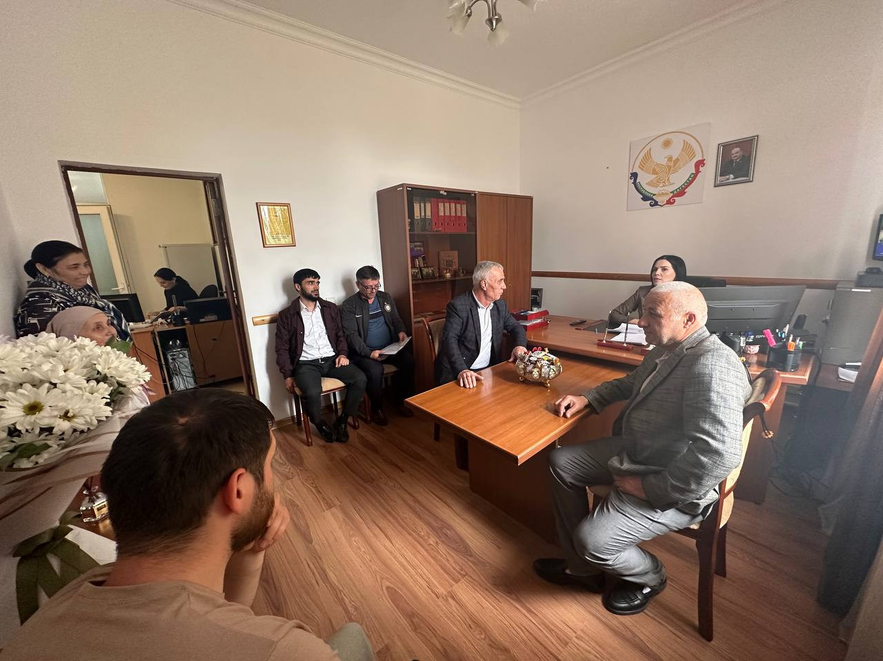 Сегодня в честь Всемирного дня охраны труда в Центре занятости населения "Бабаюртовский район " состоялся "круглый стол" на который были приглашены все руководители учреждений и организаций района.