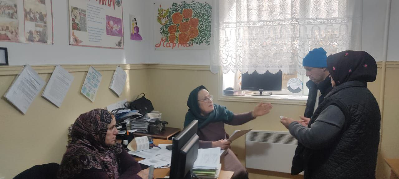 Юридические консультации  для семей с детьми.