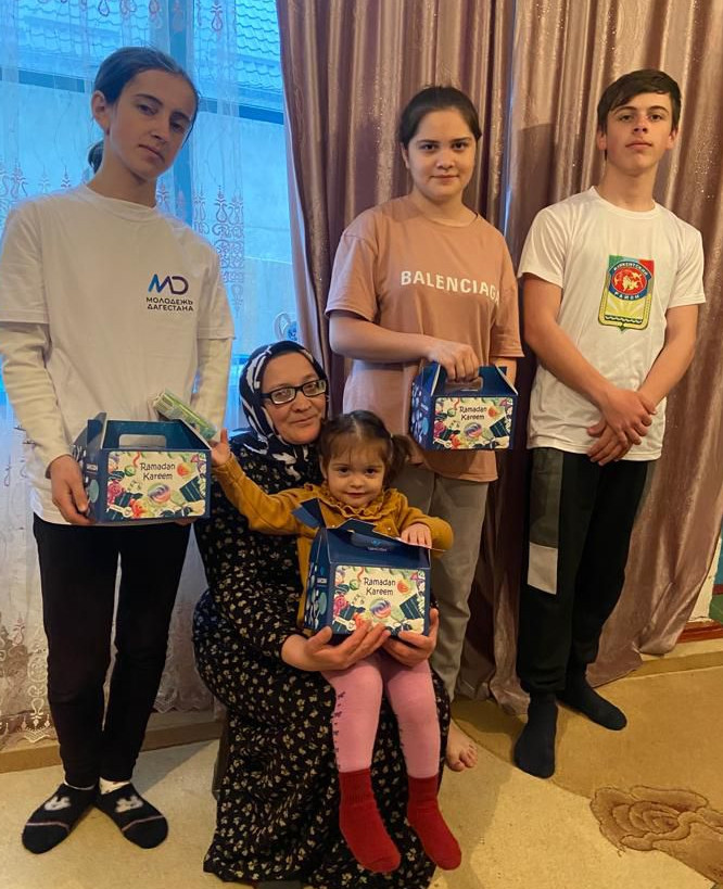 Подарки нашим детям от фонда "Инсан"