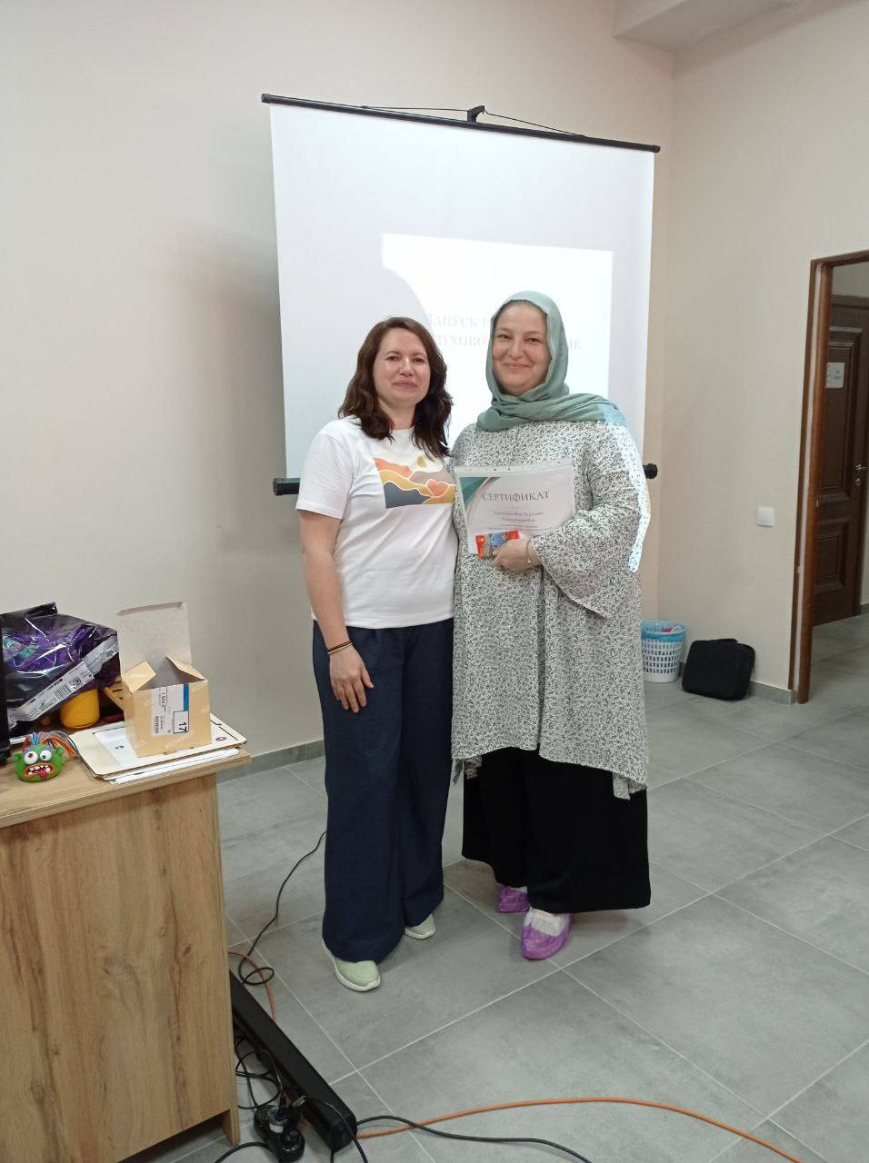 Логопед Татарханова Бурлият приняла участие в семинаре.