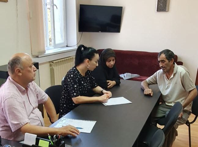 В Каспийске прошла встреча с семьей погибшего военнослужащего в зоне СВО