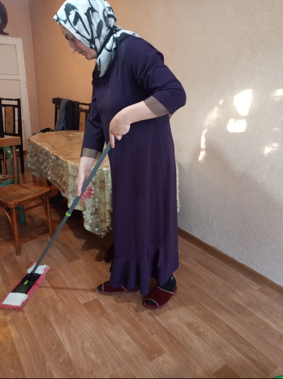 Оказание социально -бытовых услуг подопечным.