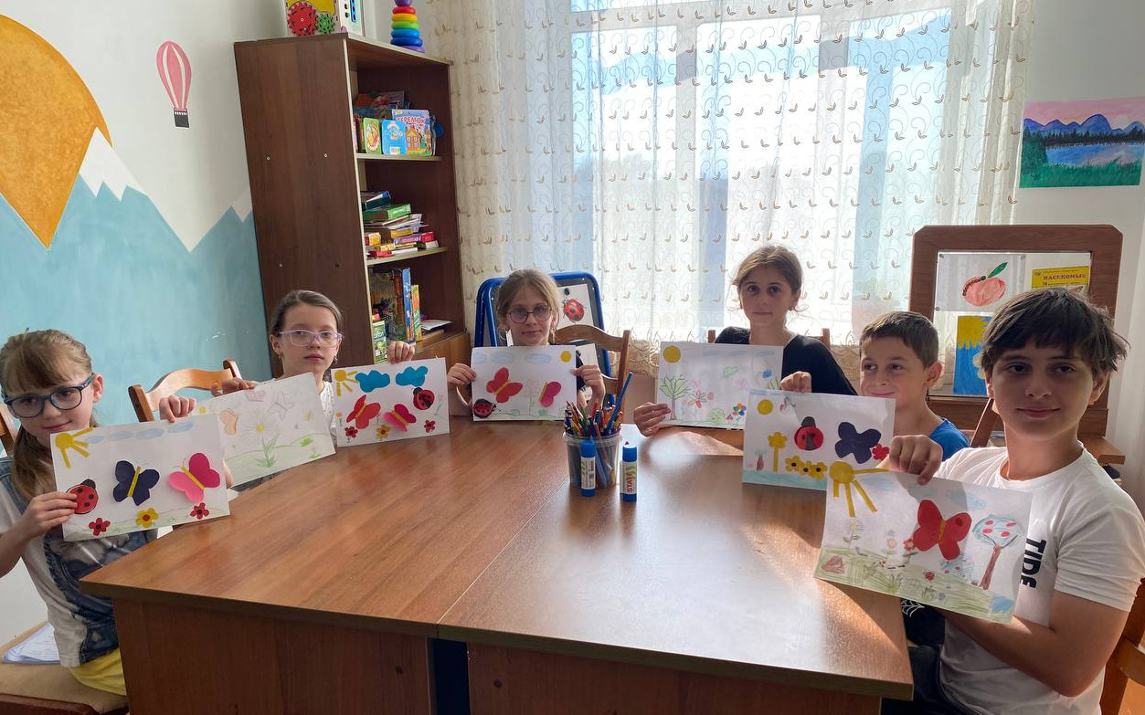 Открытое занятие на тему: «Удивительный мир насекомых»