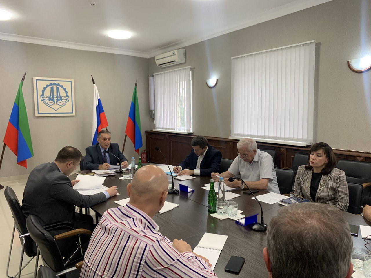 Абдурахман Махмудов провел совещание по вопросам обеспечения кадровой потребности завода «Дагдизель»