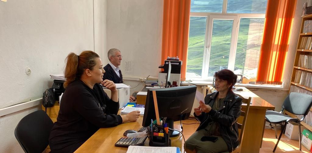 Курахским Управлением социальной защиты в этом году заключено с гражданами 35 социальных контрактов, в том числе и по направлению «поиск работы»