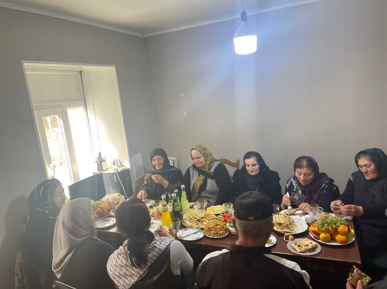 Работники Центра социального обеспечения населения Кулинского района провели мероприятие для получателей социальных услуг, граждан пожилого возраста и инвалидов.