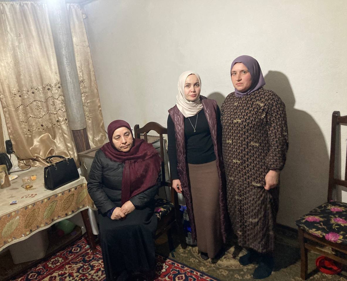 Материальная помощь малообеспеченным семьям от спонсора на праздник Ураза байрам