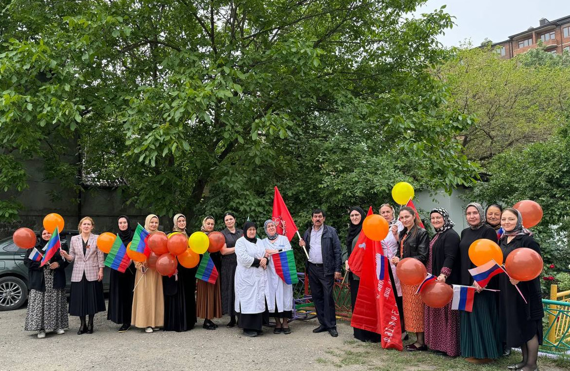 Наш коллектив принял активное участие в республиканской акции "Знамя Победы"