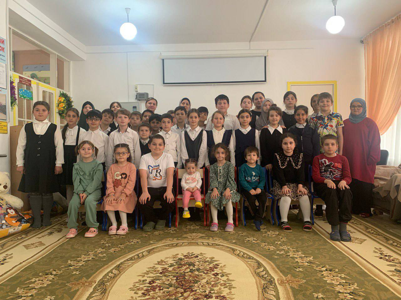 Благотворительная акция «Дети-детям»