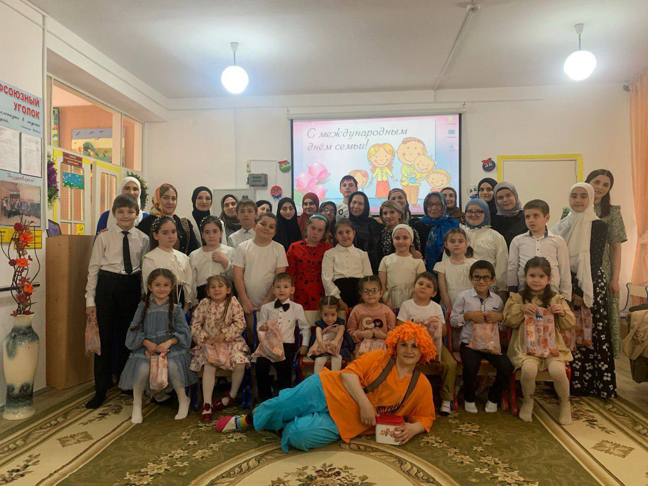 Мероприятие «Дружная семья», приуроченное к Международный Дню семьи, в рамках декады мероприятий, посвященных Году семьи.