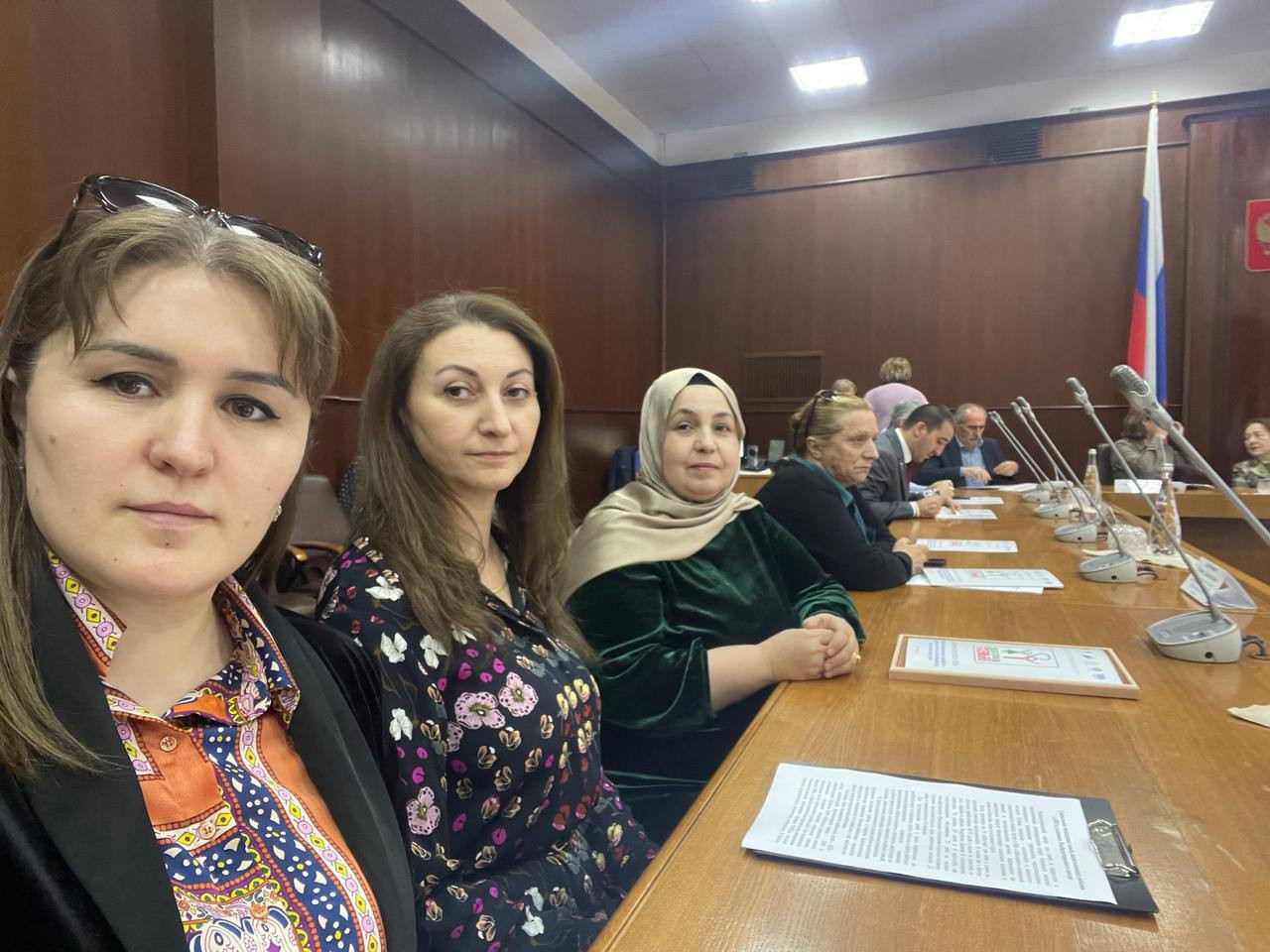 Участие в работе круглого стола  в рамках форума"Семья Дагестана - семья России".