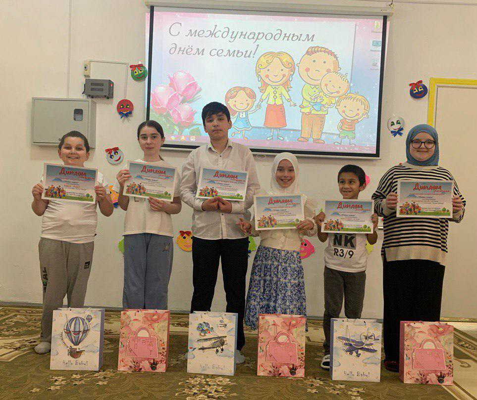 Награждение победителей 1этапа Республиканского конкурса детских работ