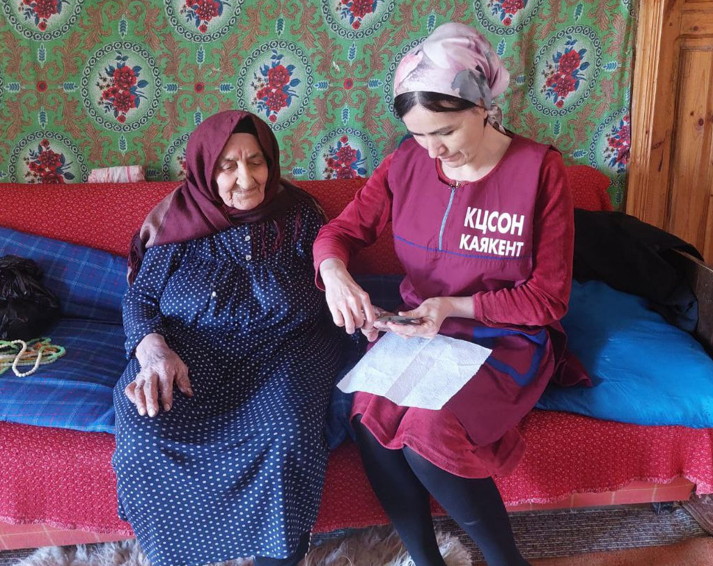 Забота о пожилых - это не просто работа, а зов доброго сердца.