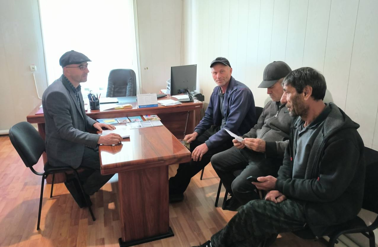 Встреча с безработными гражданами Рутульского района.