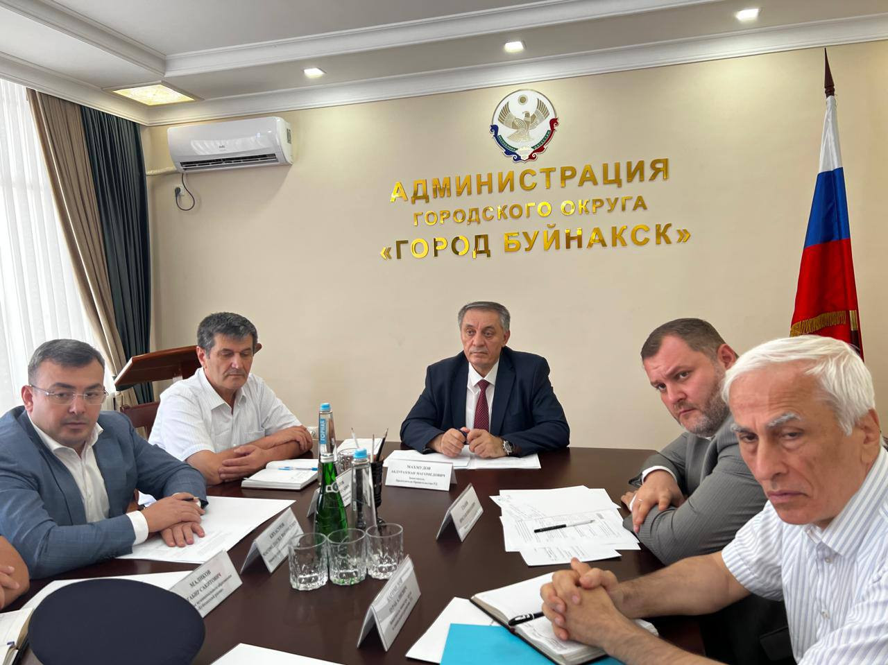 В Буйнакске прошло выездное заседание рабочей группы по координации оказания необходимой социальной поддержки и помощи участникам специальной военной операции и членам их семей