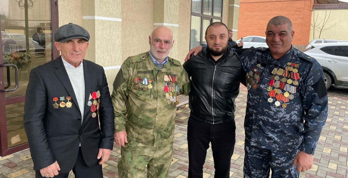 Работники Минтруда РД в Хасавюртовском районе в юбилейную годовщину встретились сегодня с воинами-афганцами