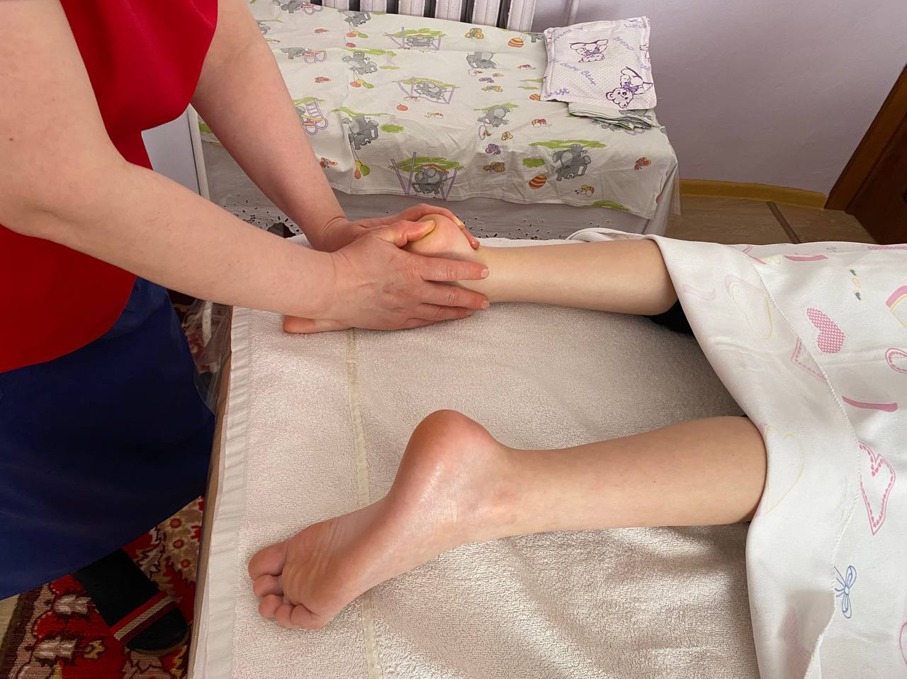 Массаж голеностопного сустава