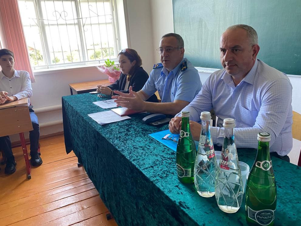 Мероприятие на тему: "Герои среди нас".