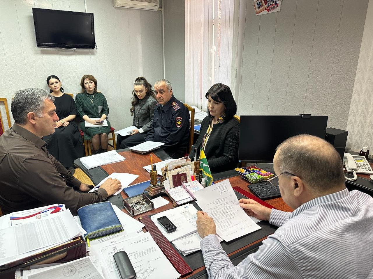 ЗАСЕДАНИЕ КОМИССИИ ПО ДЕЛАМ НЕСОВЕРШЕННОЛЕТНИХ