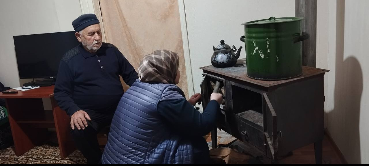 Оказание социально-бытовых и социально - медицинских услуг подопечным.