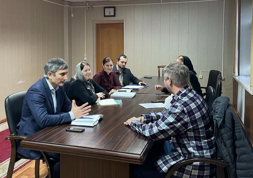 В соцзащите Махачкалы обсудили вопросы внедрения системы долговременного ухода за пожилыми и инвалидами