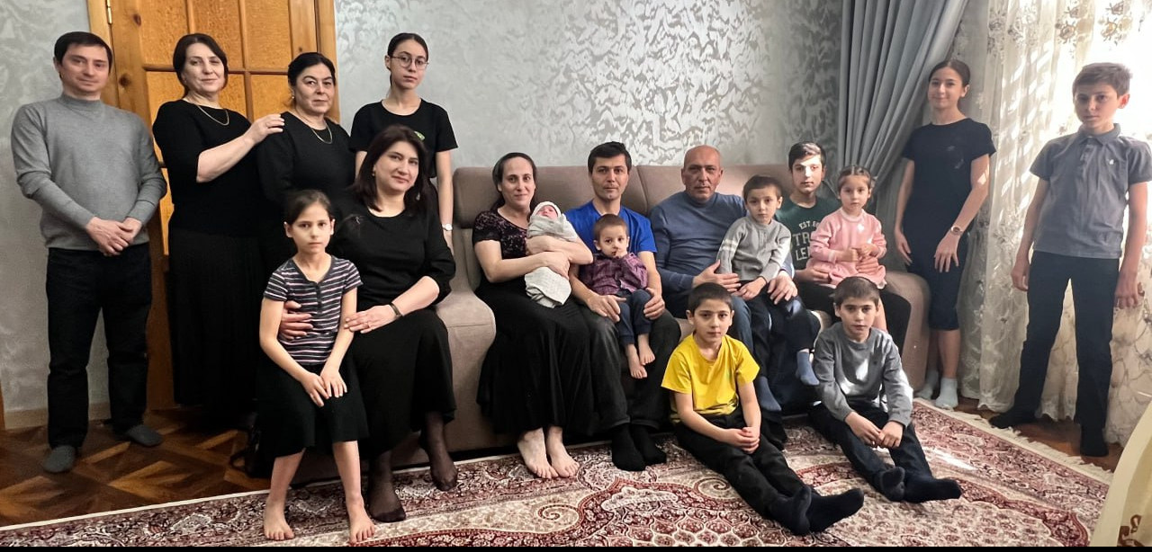 В рамках серии публикаций «Семьи Дагестана», расскажем вам о многодетной семье Меджидовых из Дербента