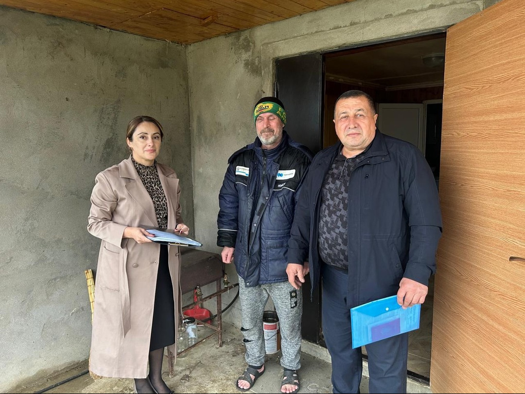 В рамках Дня незрячих людей навестили на дому незрячих граждан