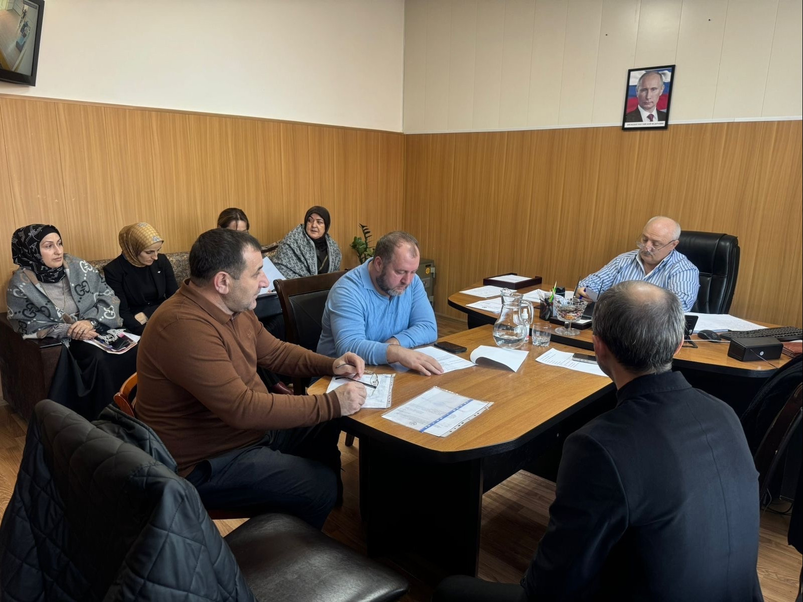 Совещание ВКС об  актуальных вопросах деятельности ведомств Минтруда РД.