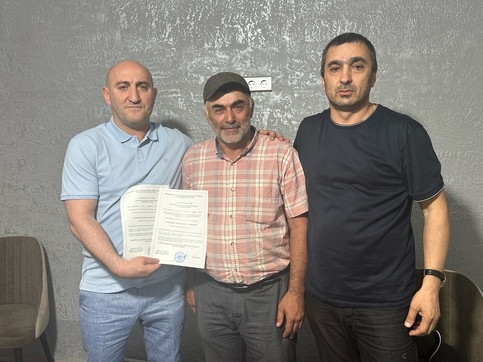 Вручения свидетельства о предоставлении безвозмездной субсидии на приобретение жилья .