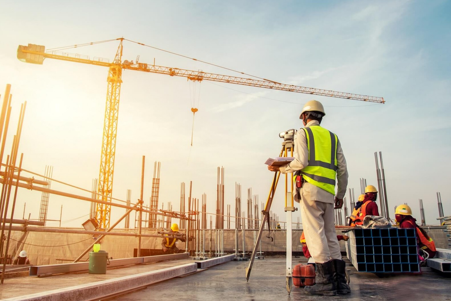 Информация о наличии вакансий в области строительства