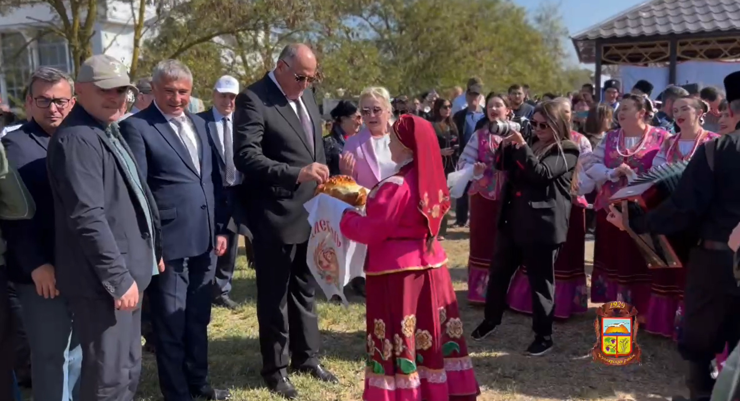 Встреча почетных гостей в Кизлярском районе