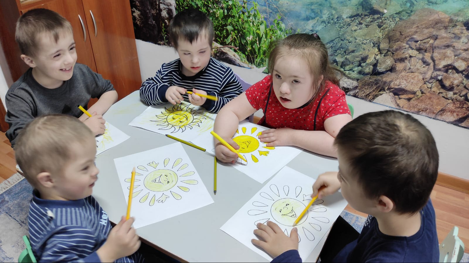 "В каждом ребенке - солнце!"