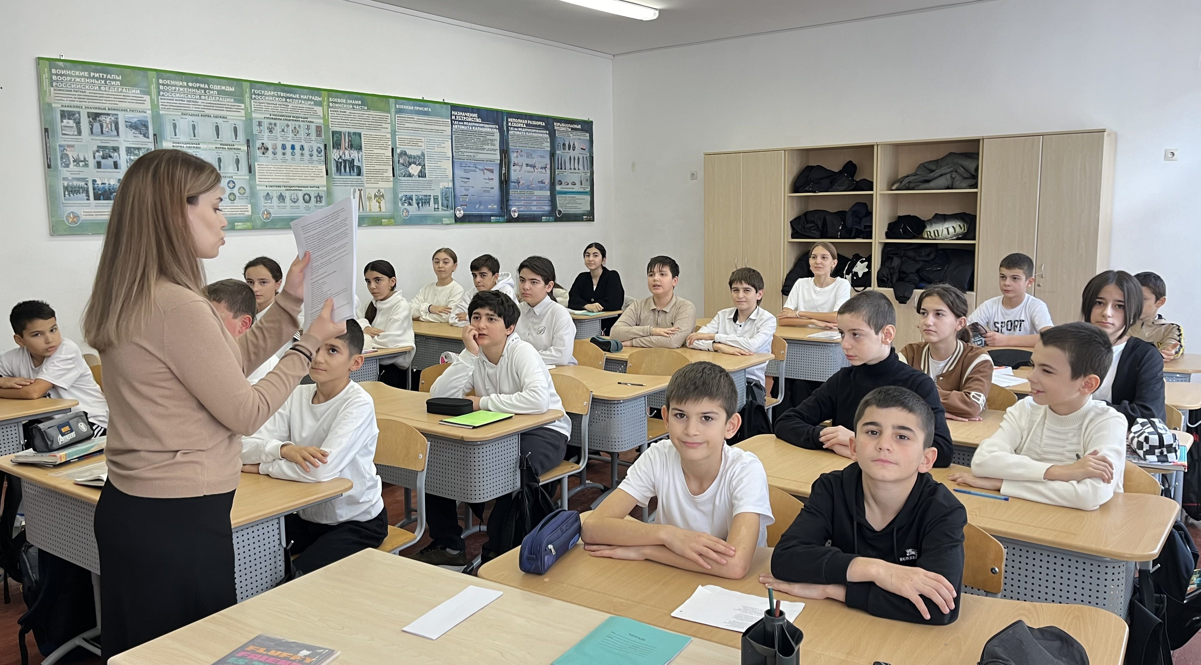 юрисконсульт Семейного МФЦ Абузаева Р.М. провела цикл профилактических бесед с учащимися 5-6 классов МБОУ СОШ №8 по профилактике самовольных уходов, ведению здорового образа жизни, по профилактике травматизма, соблюдение законодательства.