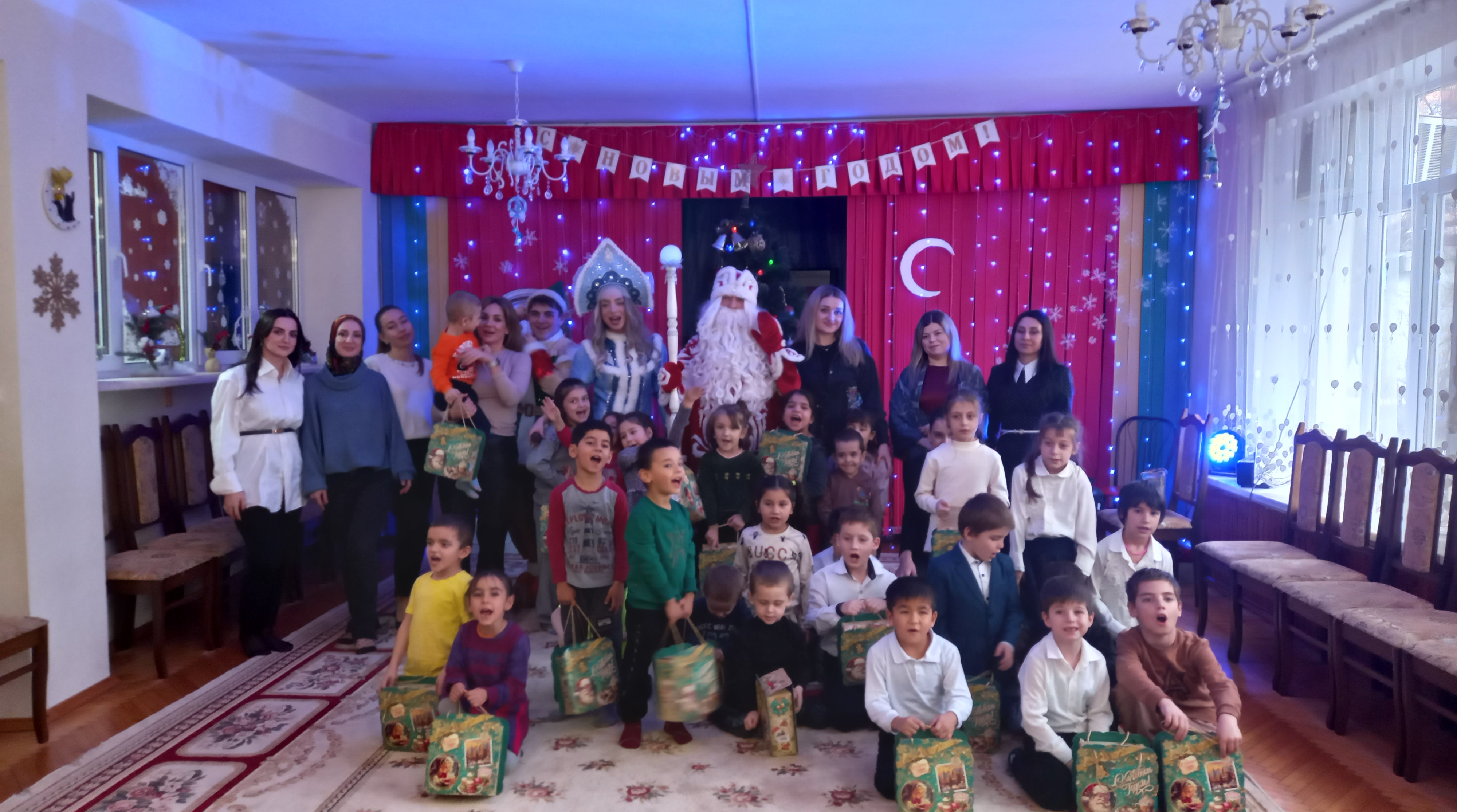 Воспитанники Центра посетили детский клуб «Айсберг»