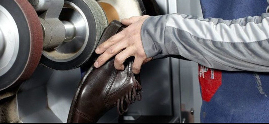 Рашид Ризаев выбрал для себя профессию обувщика и очень этим гордиться