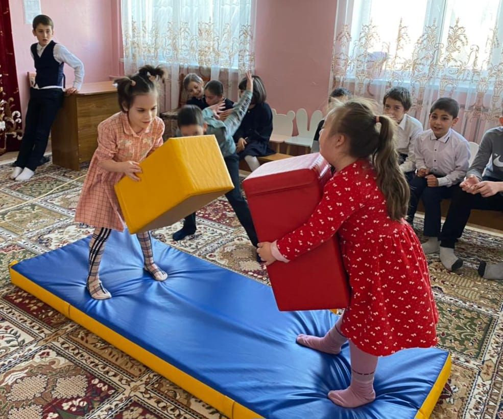 Развлекательно-игровая программа "Быть здоровым, жить активно - это стильно, позитивно!"