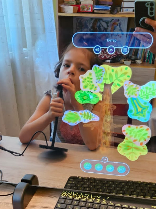 В этом году на логопедических занятиях мы начали использовать инновационный техналогий — «Умное зеркало ArtikMe».