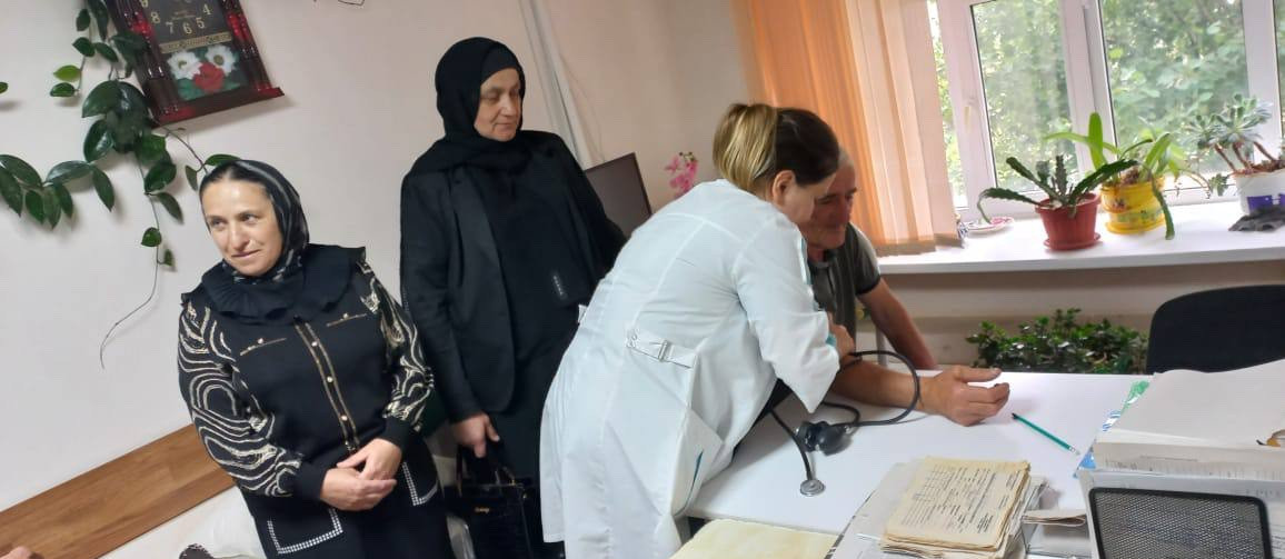 В рамках регионального проекта «Старшее поколение» национального проекта « Демография» в комплексном центре социального обслуживания населения Агульского района продолжает осуществлять деятельность мобильная бригада.