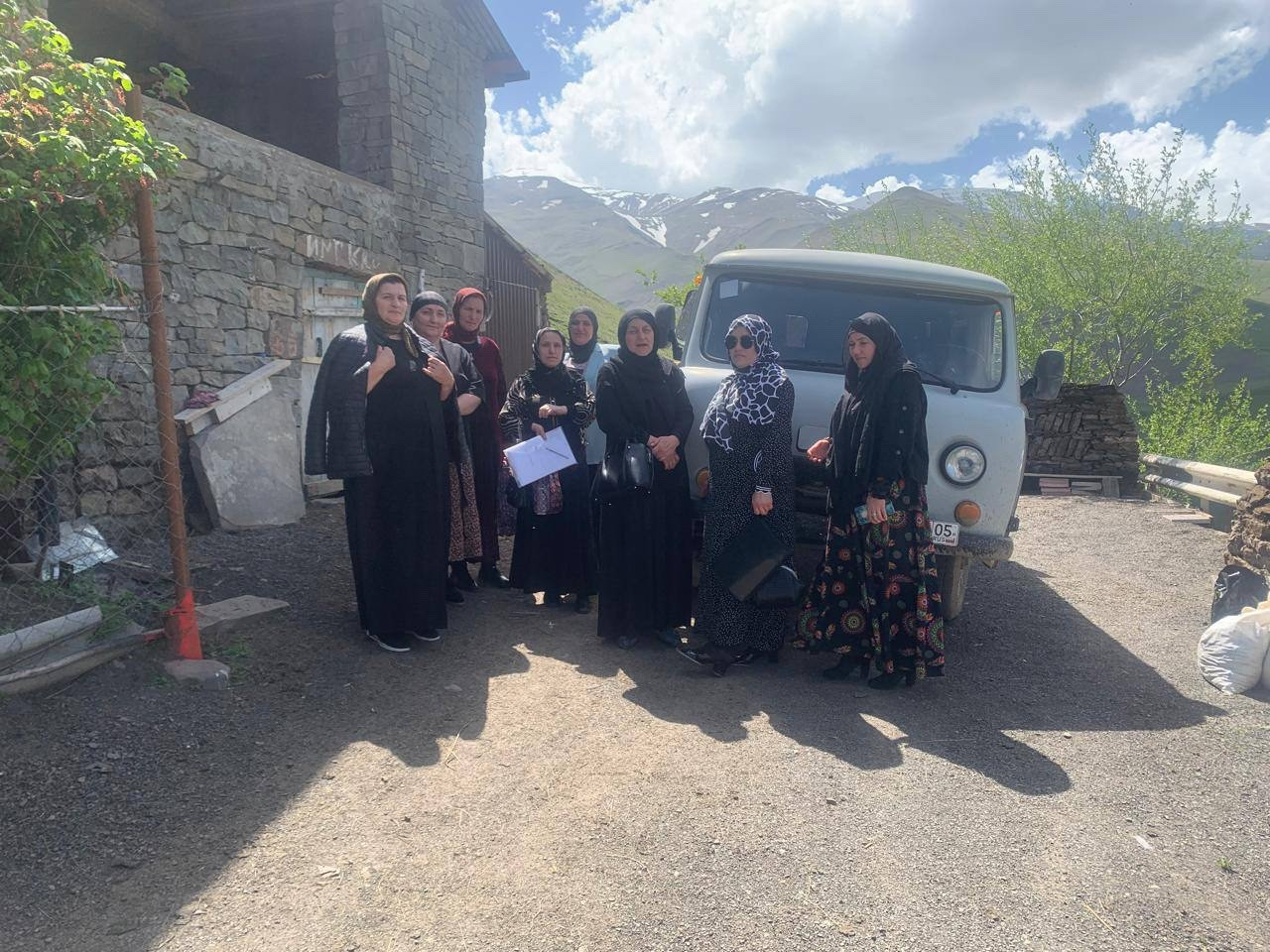 Выезд "Мобильной бригады" КЦСОН Агульского района в селение Рича.