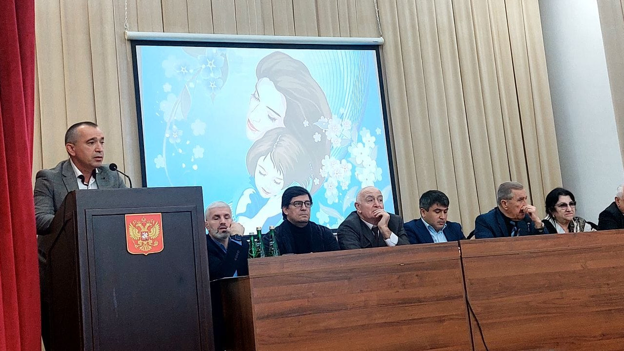 В Табасаранском районе состоялась встреча с членами семей погибших военнослужащих, приуроченная Дню матери