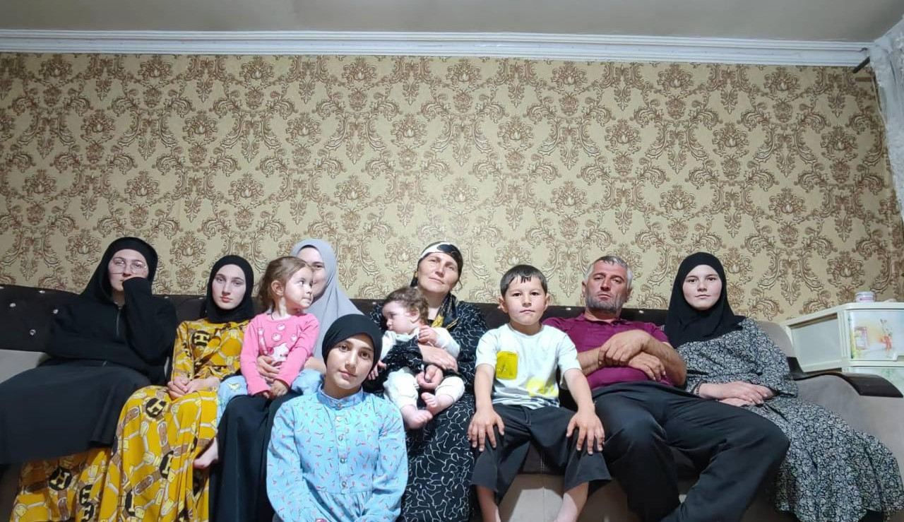 Жизнь, посвященная другим: Патимат Ахмедова- социальный работник и многодетная мать.