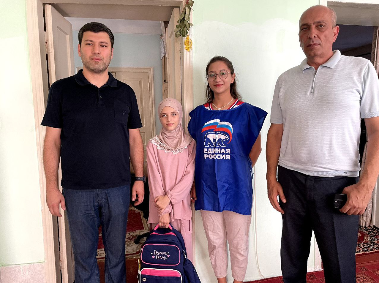 В рамках акции «Собери ребёнка в школу», проводимой Комплексным центром, детям из малоимущих семей оказывается адресная поддержка.