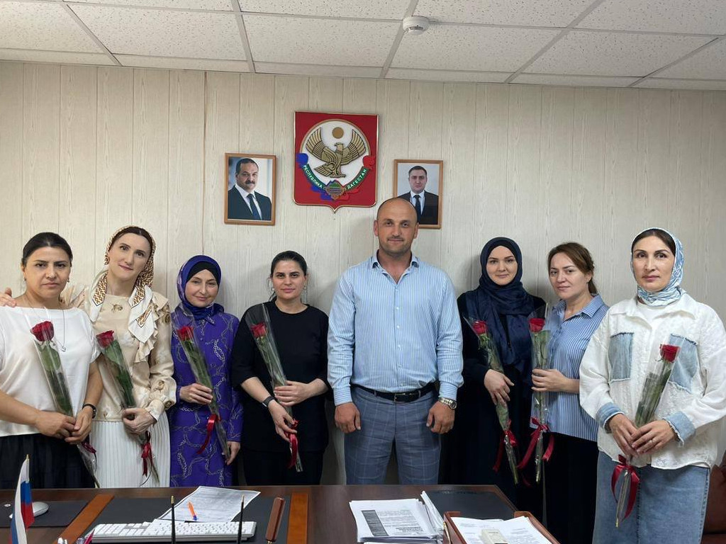 Награждены Почетными грамотами специалисты УСЗН