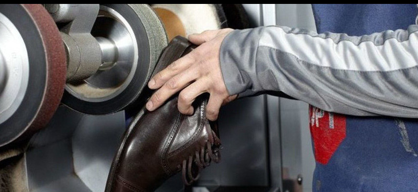 Рашид Ризаев выбрал для себя профессию обувщика и очень этим гордиться