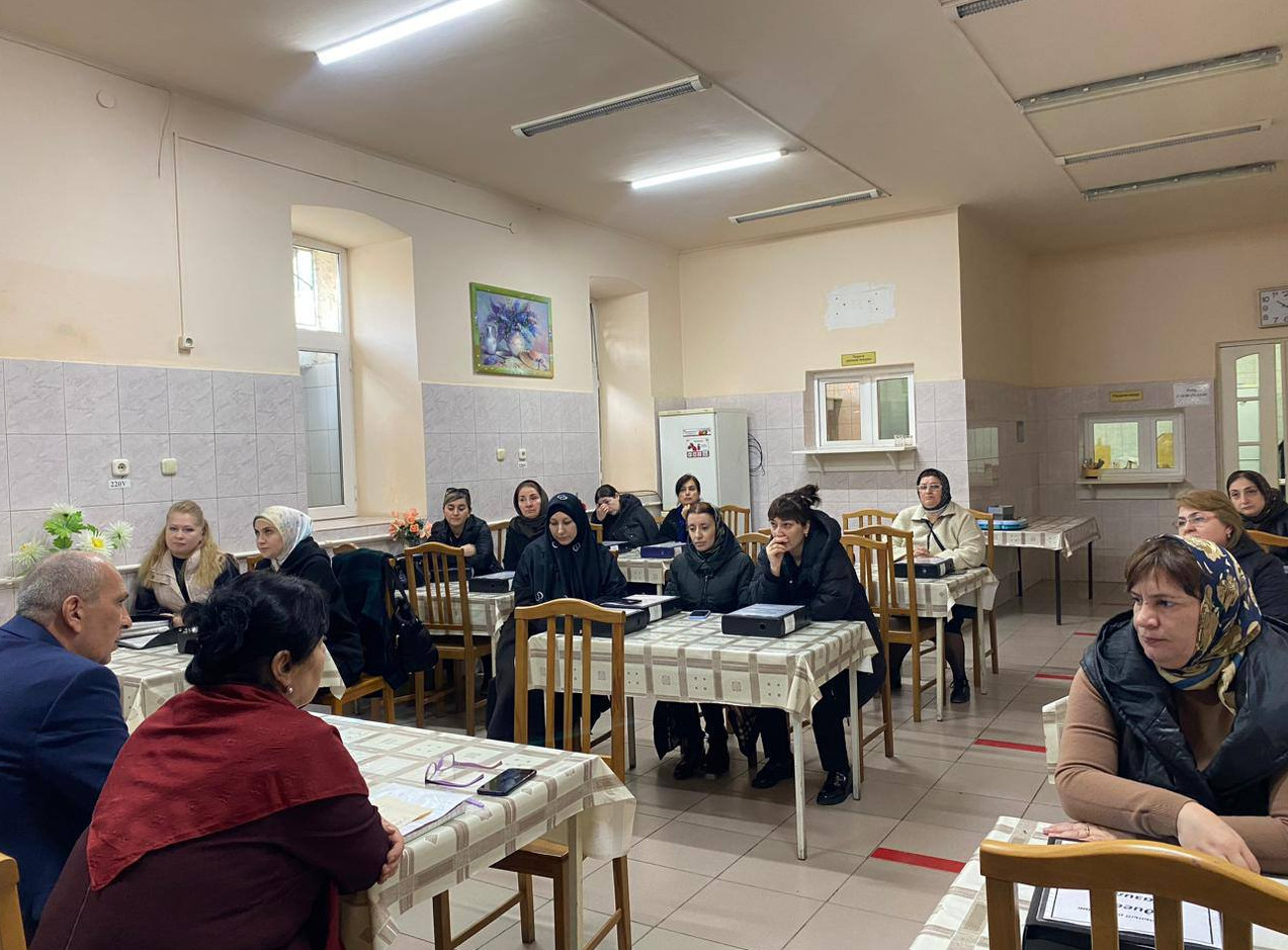 18 марта прошло очередное собрание отделения социального обслуживания на дому №1 в присутствии директора Саругланова Т. З.