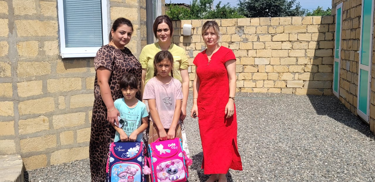 Акция " Собери ребенка в школу".