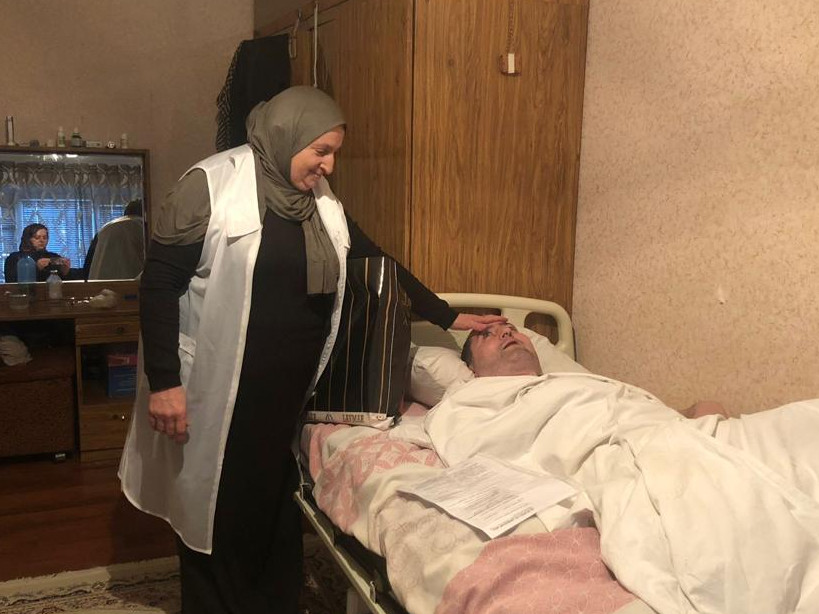 Посещение на дому людей с ограниченными возможностями.